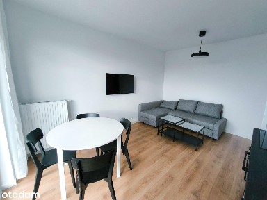 Ostatnie piętro,b.ładne, nowe 2025r.,garaż, blisko Kolejki Skm