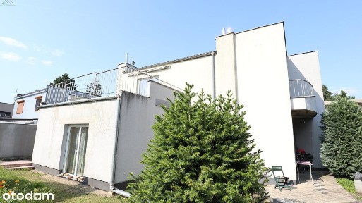 Dom wolnostojący na dużej działce