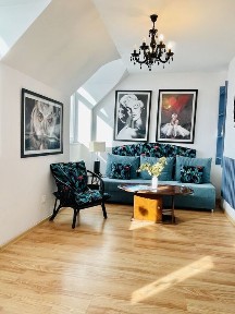 Klimatyczna kawalerka na Krzykach w okolicy dworca PKP