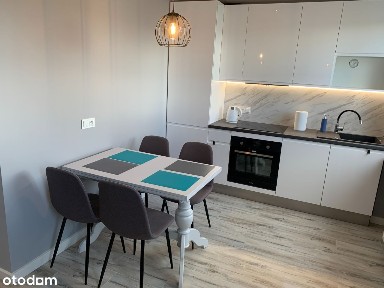 salon + sypialnia, parking, 10 min do centrum, 38m