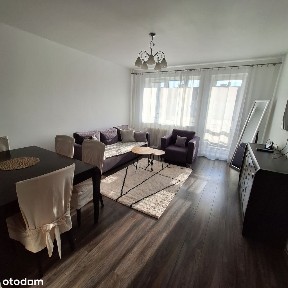 Przestronne, słoneczne mieszkanie na sprzedaż