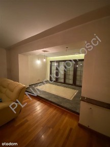 Dom w doskonałej lokalizacji.