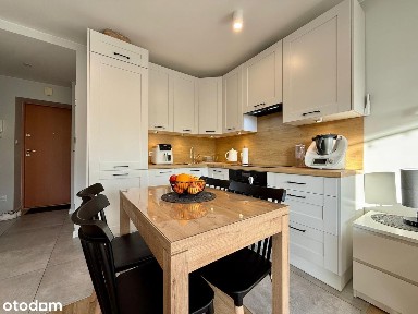 2 pokoje po remoncie | 35,5 m² | Balkon loggia | Klimatyzacja |