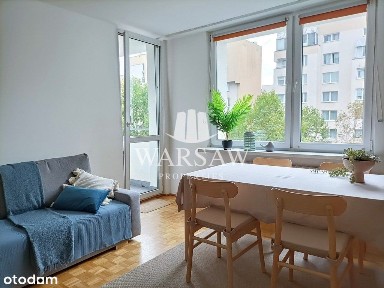 Jasna i cicha kawalerka, Stara Praga, metro