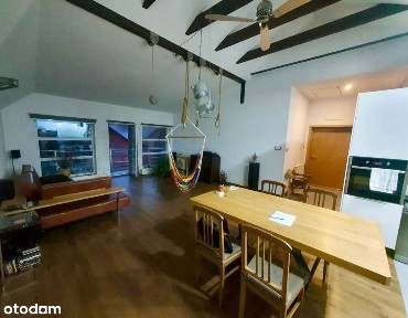 Nowoczesne wysokie (4m) mieszkanie w centrum