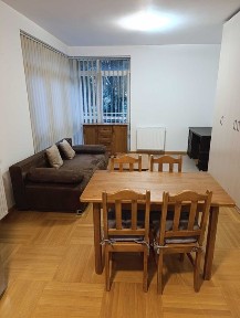 Dwupokojowe 43 m2 z ogródkiem, W-wa Włochy. Umowa na rok.