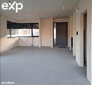 Nowy dom w zabudowie bliźniaczej z dużym tarasem