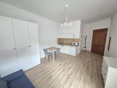 Kawalerka z Balkonem 1 piętro, Centrum, miejskie ogrzewanie