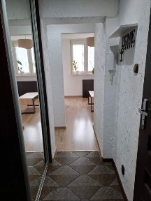 2-pokojowe mieszkanie przy Metrze!