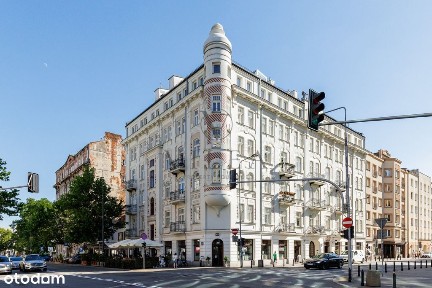 Reprezentacyjne Biuro Port Praski Okrzei 26