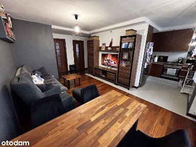 64m2, pierwsze piętro, 3 pokoje, Planty