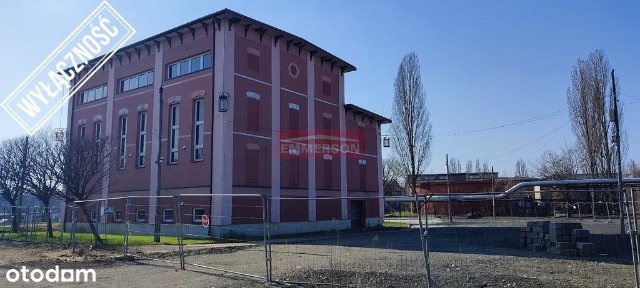 Budynek biurowo usługowy