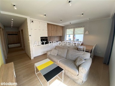 Mieszkanie - Os. Franciszkanskie! Garaż! 4 pokoje!