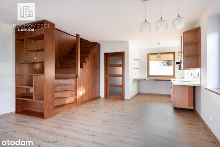 Komfortowy dom jednorodzinny z garażem - Egiertowo