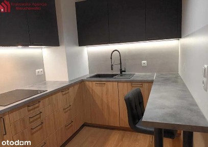 2 pokoje osobna kuchnia miejsce postojowe w cenie