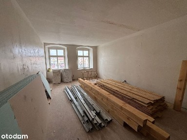 Lokal z potencjałem w sercu miasta - Rawicz, Rynek