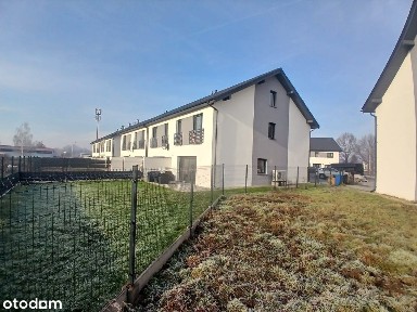 0%prow. Twoja nowa szeregówka w Legnicy - nowoczesność i spokój