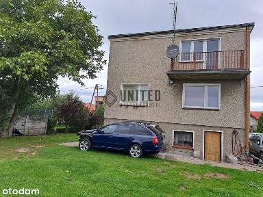 DOM w Domaniowie z ogrodem