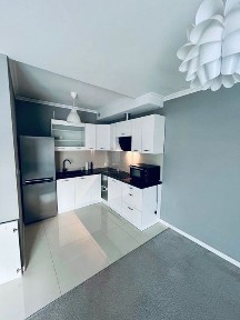 Duża kawalerka do wynajęcia. 1 maja 23