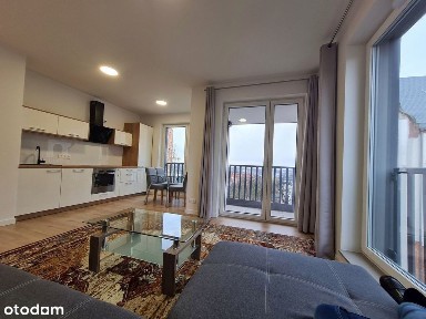 Piękny apartament w sąsiedztwie Książnicy