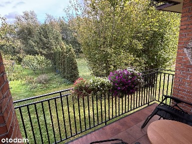 Dom wolnostojący na dużej, zielonej działce, Ciepielów