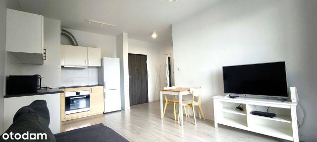 Ładne,ciche,odświeżone, 2023r. garaż, ok. 400m. od kolejki Skm