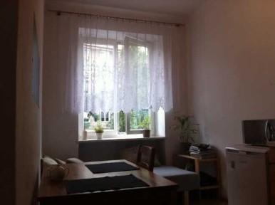 Mieszkanie bezpośrednio blisko metro Szwedzka.