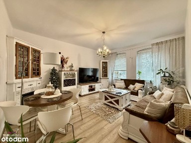 Klimatyczne mieszkanie w Centrum*do wprowadzenia*Super stan