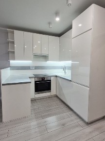 M3 ul. Kontkiewicza 35.07m2 drugie pietro