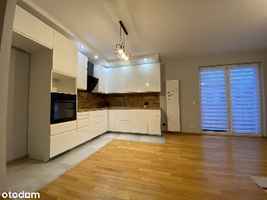 Przestronne M4 w super lokalizacji & komórka lok & 2 miejsca park.