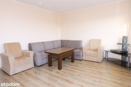 Przestronne, trzypokojowe mieszkanie na osiedlu Piastowskim.