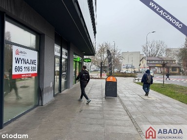 Nowy narożny lokal duże witryny parking obok Netto
