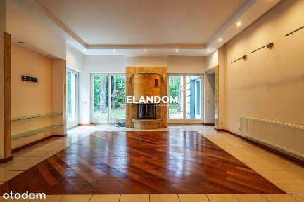 Dom wolnostojący, duża, zalesiona działka