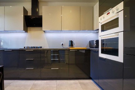 3 pokoje, umeblowane, Konstytucji 1997, blisko DTŚ