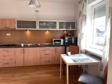 Sloneczne Mieszkanie 42m, Metro, Balkon