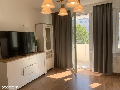 apartament 2 pokoje Centrum/balkon/m-ce postojowe