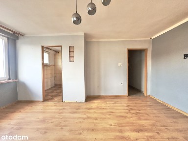 Do remontu mieszkanie w centrum. 2 pokoje. 3 pietro