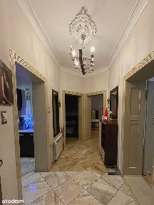 Klimatyczne mieszkanie z ogródkiem na parterze przy parku w Cieplicach