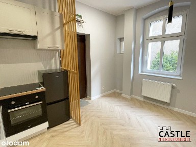 Bez remontu, 2 pokoje na Jeżycach na start.