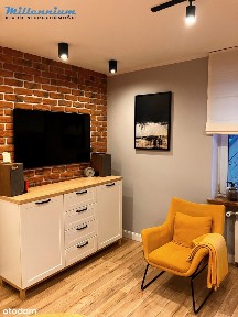 Nietuzinkowe mieszkanie w zadbanej kamienicy!