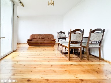 Dwustronne mieszkanie do remontu tuż przy stacji Metra Bemowo.