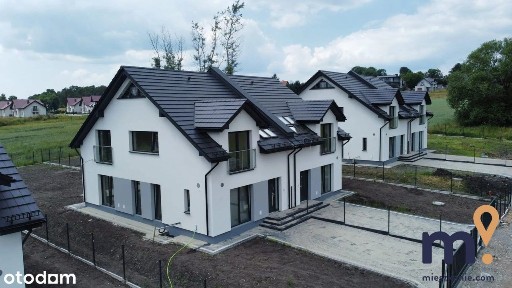 Dom bliźniak- Wołowice