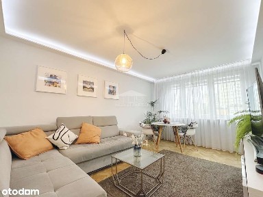 Witomino Narcyzowa, 2 pokoje, osobna jasna kuchnia.