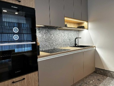 Funkcjonalna kawalerka z częścią sypialnianą (Moderna Powiśle, 37,6m2)