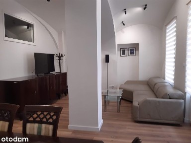 Mieszkanie/biuro 95 m², parter, główna ulica, po generalnym remoncie