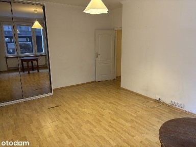 Stary Mokotów, mieszkanie 2/3 pokoje przy Metrze Racławicka !