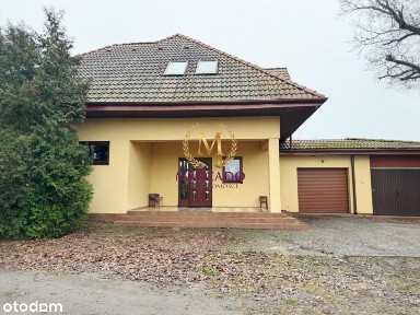 Dom jednorodzinny z dodatkową działką