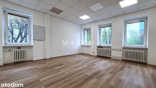 Reprezentacyjny biurowiec, znakomita lokalizacja