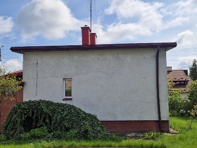 Dom 80m2 osiedle działki. Powierzchnia gruntu 1000m2. Dostępne od ręki