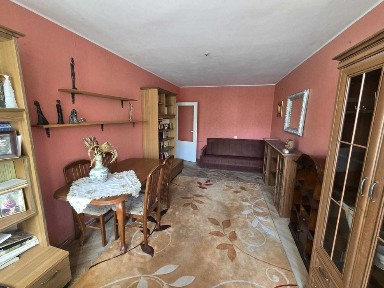 Na sprzedaż 2 pokojowe mieszkanie w centrum z widokiem na jezioro